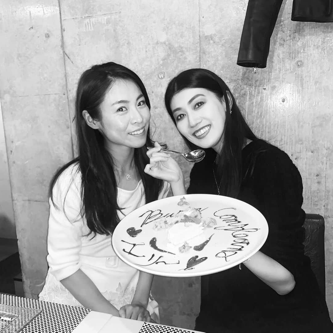 小笠原エリイのグルメインスタ