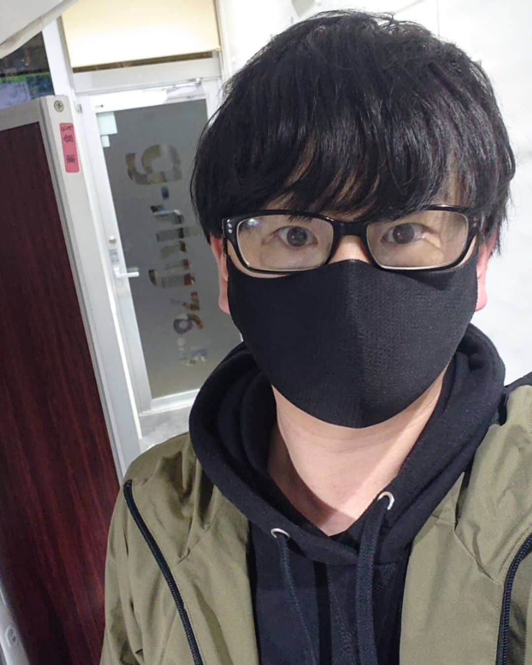八木良さんのインスタグラム写真 八木良instagram おびりあスタジオ に到着しました このあと18 40から年ラストのラジオ生放送です ｆｍ島田 G Sky76 5 八木良 やぎまこと の黒縁radio アプリ インターネットサイマルラジオで全国で聴けます