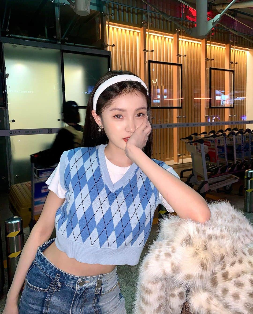 リン・シャオザイさんのインスタグラム写真 - (リン・シャオザイInstagram)「💙」12月16日 18時32分 - hanalin_z