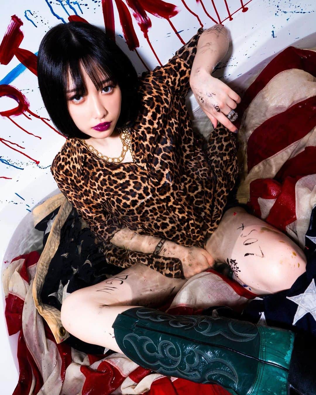 吉田凜音のインスタグラム：「写真展楽しみにしててね」
