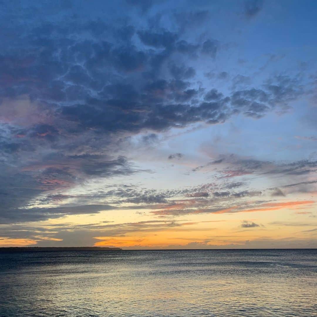 萩原章太さんのインスタグラム写真 - (萩原章太Instagram)「今日　愛知、岐阜の方では雪降ったんだね🌨 みんな　いつもDMありがとう☺️🌹 今日も1日お疲れ様でした😌 #ありがとう #sunset#sea#beach」12月16日 18時43分 - shota_hagiwara