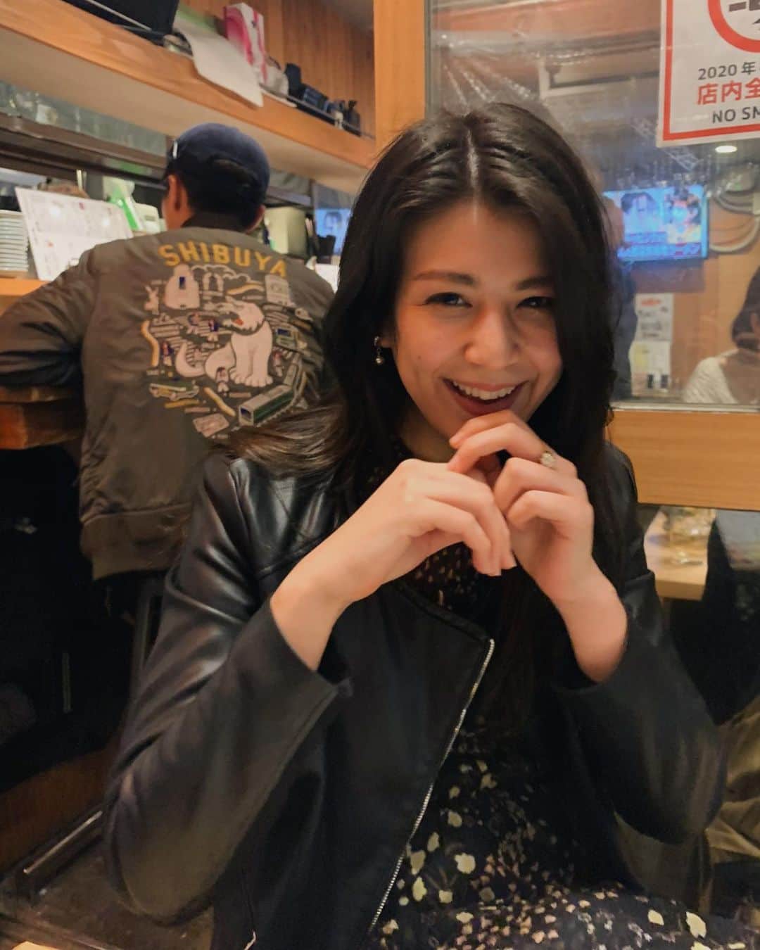 九里聖莉奈のインスタグラム：「.﻿ ﻿ Shinbashi deep night.﻿ ﻿ 渋谷の服着てる人いるけど笑﻿ ﻿ #kuriseri ﻿ ﻿ ﻿」