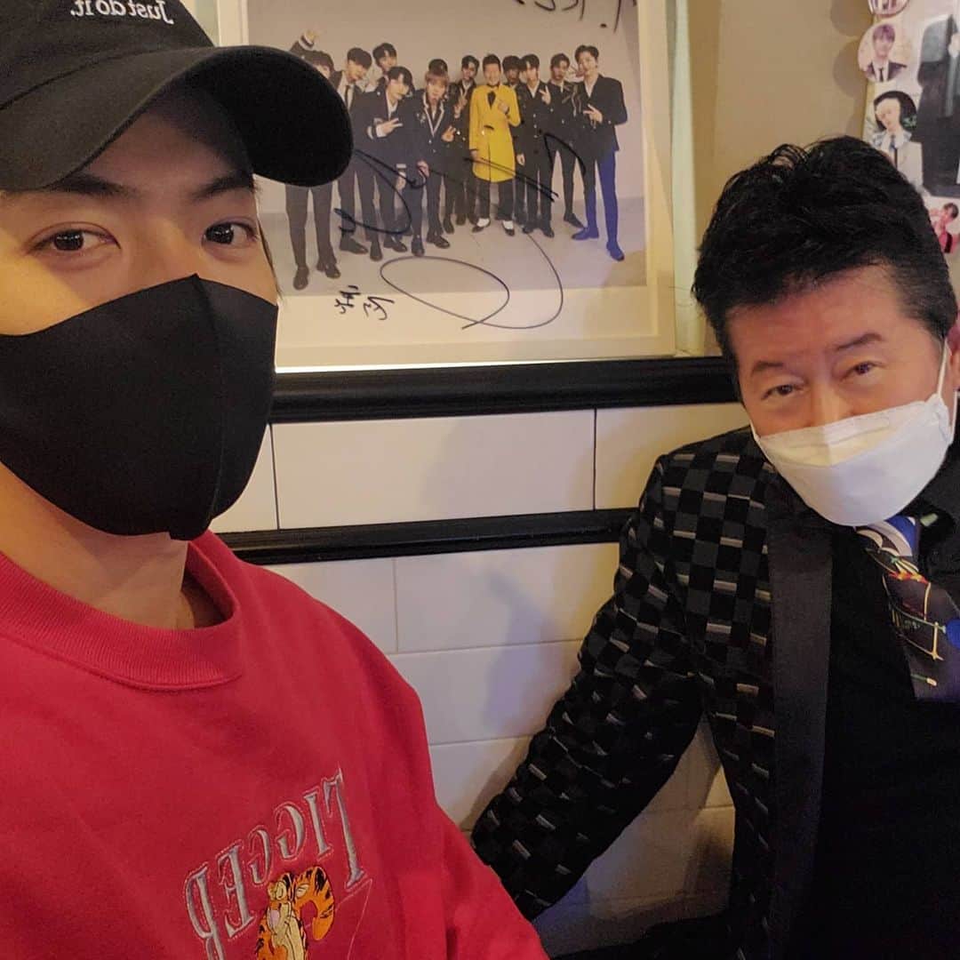 カンナム さんのインスタグラム写真 - (カンナム Instagram)「마스크는 꺽 껴야뎁이다 여로분 날씨가 넘 추워요 코로나 그리고 감기 조심하십쇼!!」12月16日 18時58分 - kangkangnam