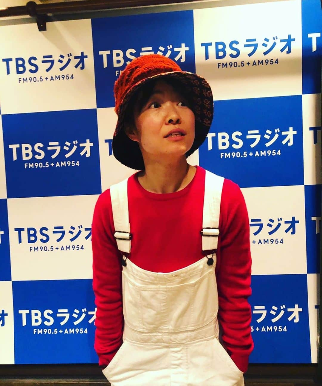 イモトアヤコさんのインスタグラム写真 - (イモトアヤコInstagram)「・ #イモトアヤコのすっぴんしゃん  #tbsラジオ 毎週水曜21:30 📩suppin@tbs.co.ho #ぜひ聴いてちょ #すっぴんしゃん でぜひ呟いてちょ」12月16日 19時19分 - imotodesse