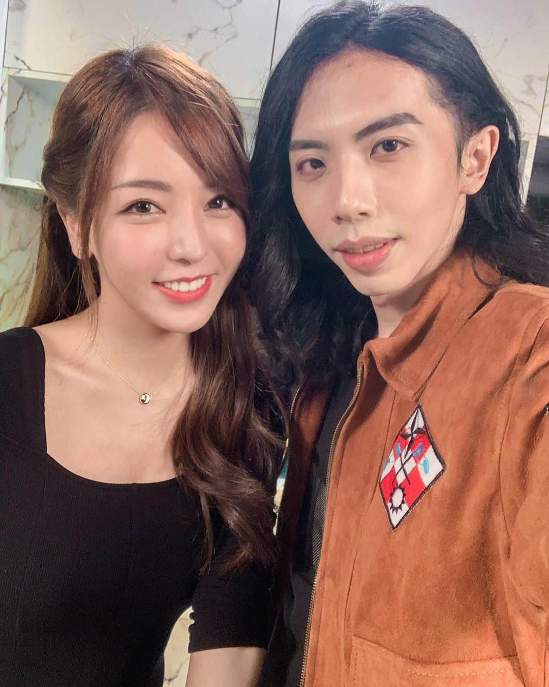 Vivi Tamのインスタグラム：「下次煮咩好？ @tat.gor  #美男廚房 #咖喱魚」