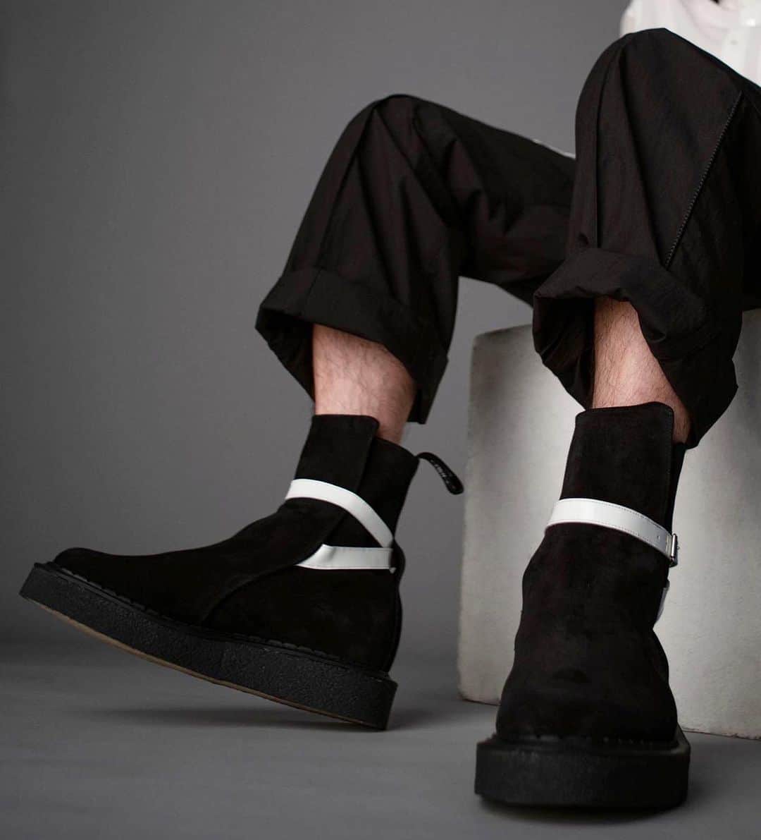 ウィザードのインスタグラム：「WIZZARD x LEADER x GEORGE COX  #wizzard_fac #wizzard #superbeaver #leader #fashion #tokyofashion #streetfashion #designersbrand #domesticbrand #mensfashion #georgecox #boots #jodhpurboots #sexpistols_official  #malcolmmclaren  #メンズファッション #ファッションブランド #ウィザード #スーパービーバー #上杉研太 #ジョージコックス #ブーツ #ジョッパーブーツ」