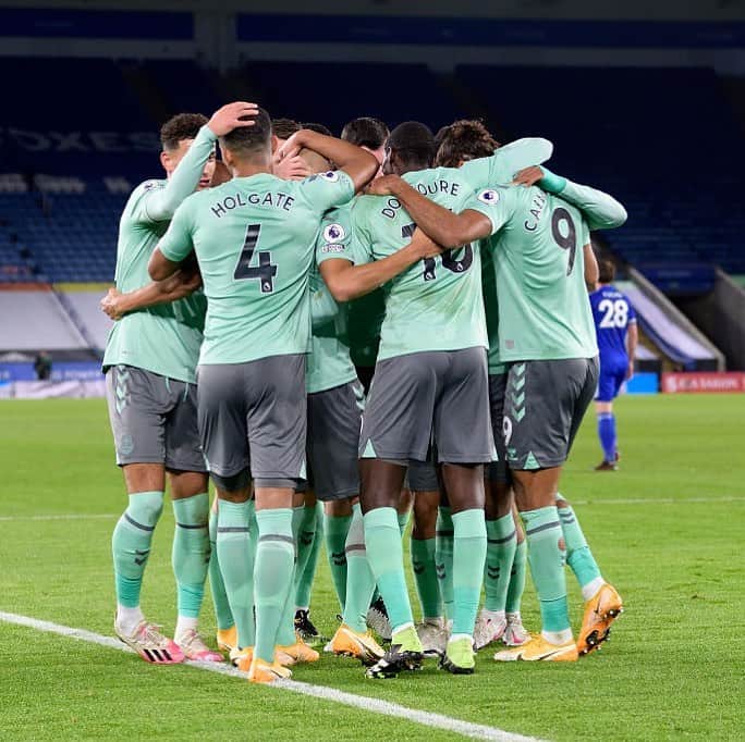 カルロ・アンチェロッティのインスタグラム：「Another clean sheet and a solid team today.  Well done and let’s keep it up. #COYB」