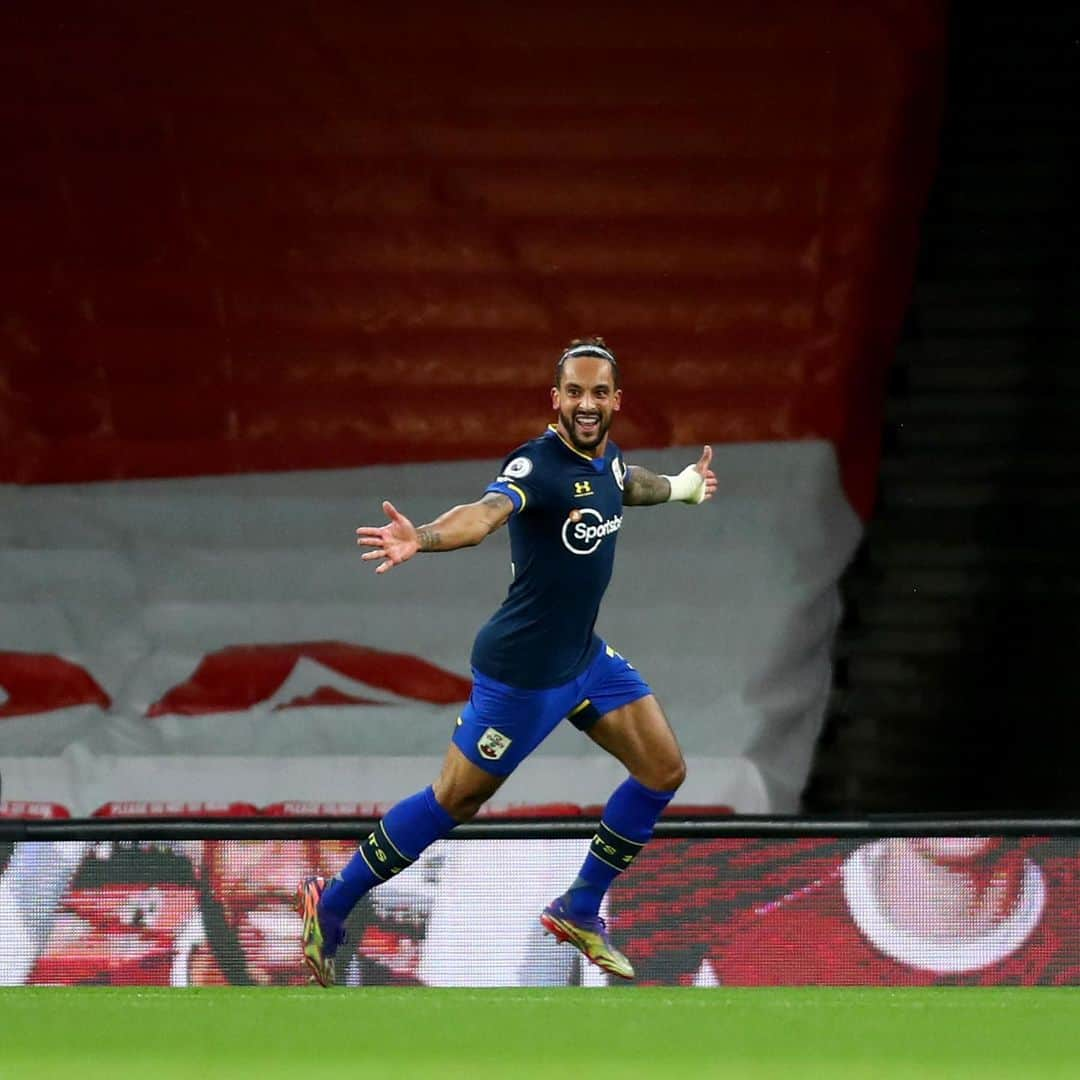 セオ・ウォルコットさんのインスタグラム写真 - (セオ・ウォルコットInstagram)「Its always a great feeling when you score but it was extra special tonight with it being at the Emirates.  We are disappointed that we didn’t secure all the points but we’ll regroup and get ready for Saturday’s big match 💪🏽 #saintsfc」12月17日 5時55分 - theowalcott