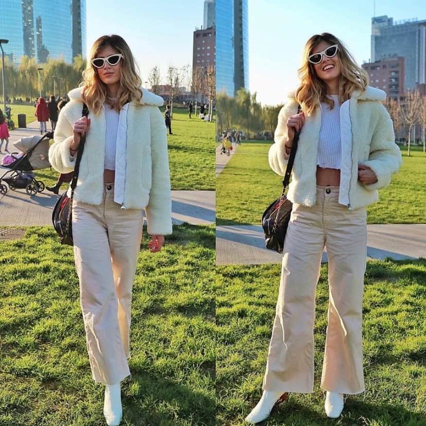 Chiara Ferragni Collectionのインスタグラム：「@fraferragni with total white outfit with @chiaraferragnibrand Teddy Jacket🤍 Link in bio to shop #ChiaraFerragni」