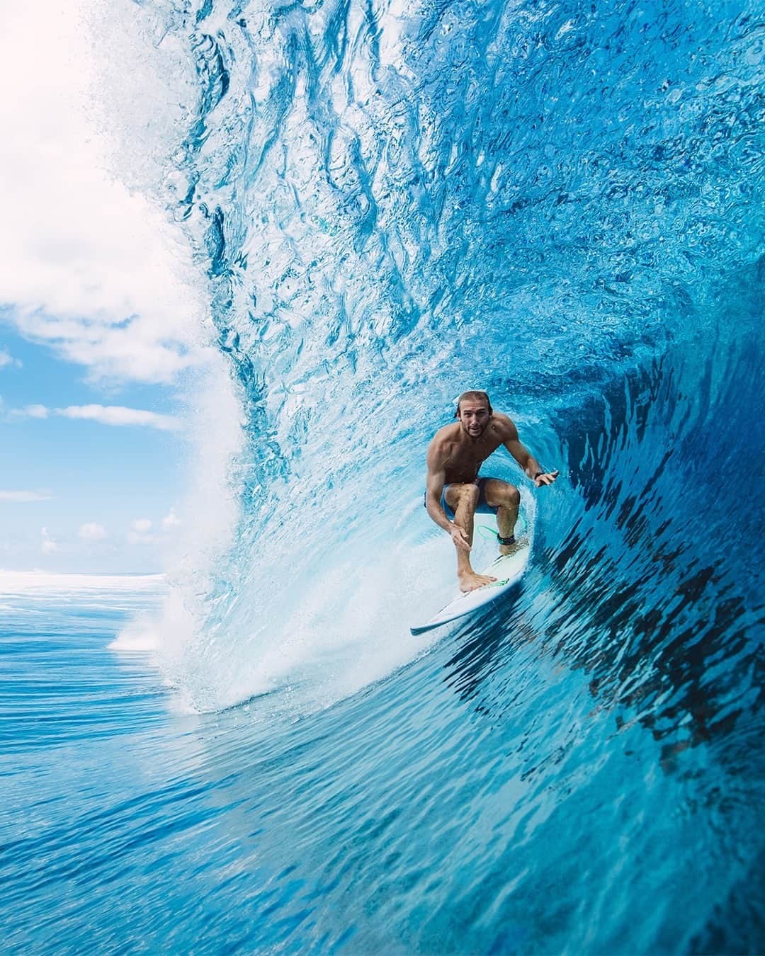 Rip Curl Australiaさんのインスタグラム写真 - (Rip Curl AustraliaInstagram)「Transporting you to the blue room and Tahiti gold with @owright. It doesn't get much better.」12月17日 6時20分 - ripcurl_aus