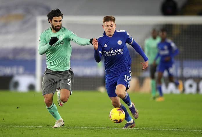 のインスタグラム：「🔵 Fantastic team performance to seal our second win in a row and also another clean sheet. This is our way. Let’s keep focus on what makes us better! 👊🏻 #COYB @everton」