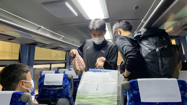 伊佐耕平のインスタグラム：「勝ちました〜!!」