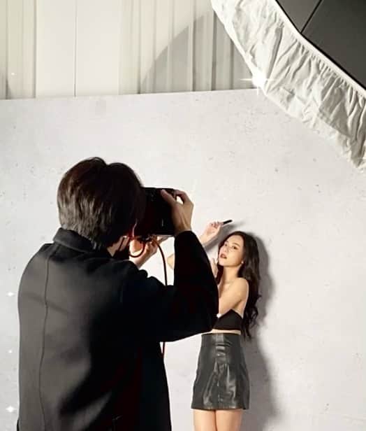 張香香のインスタグラム：「🖤」