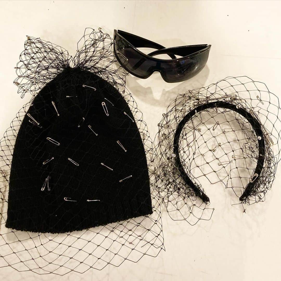 バーンストックスピアーズさんのインスタグラム写真 - (バーンストックスピアーズInstagram)「Don’t mess with Kana San this tier 3 Christmas.  New styles for AW21. #blackisthenewblack  @kplasz」12月16日 23時04分 - bernstockspeirs