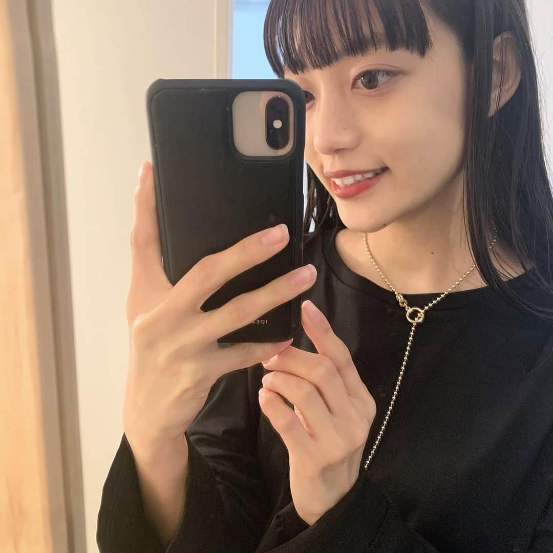 佐藤里緒菜のインスタグラム：「_ ホワイトニング始めました🦷 @ginzadewhitening  紅茶がすきで毎日飲んじゃうから ちゃんと定期的に通って白い歯を目指します🦷  このインスタをみたと伝えてもらえると、 15人限定で3照射12000円のホワイトニングが、 5500円にして貰えます◯ 気になる方はDMしてみてください〜  銀座deホワイトニング 📍中央区銀座3-11-19  #銀座deホワイトニング #銀座ホワイトニング #ホワイトニング銀座 #銀座オフィスホワイトニング #ホワイトニングサロン #セルフホワイトニング #ホワイトニング #インスタ歯え #ホワイトニングおすすめ #痛くないホワイトニング」