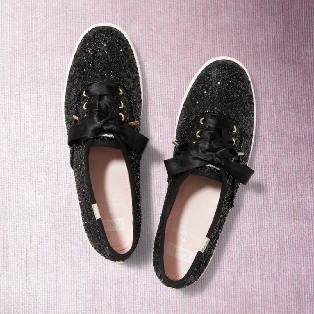 Kedsのインスタグラム：「@katespadeny glamour meets Keds iconic style. Tap to shop this sparkly take on our signature sneaker.」