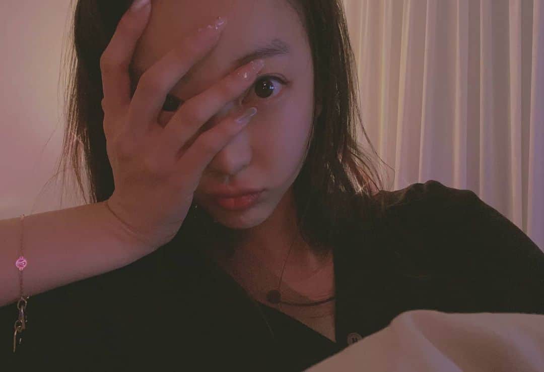 ヘリンのインスタグラム：「😠kal is ma ...mian haha:D」