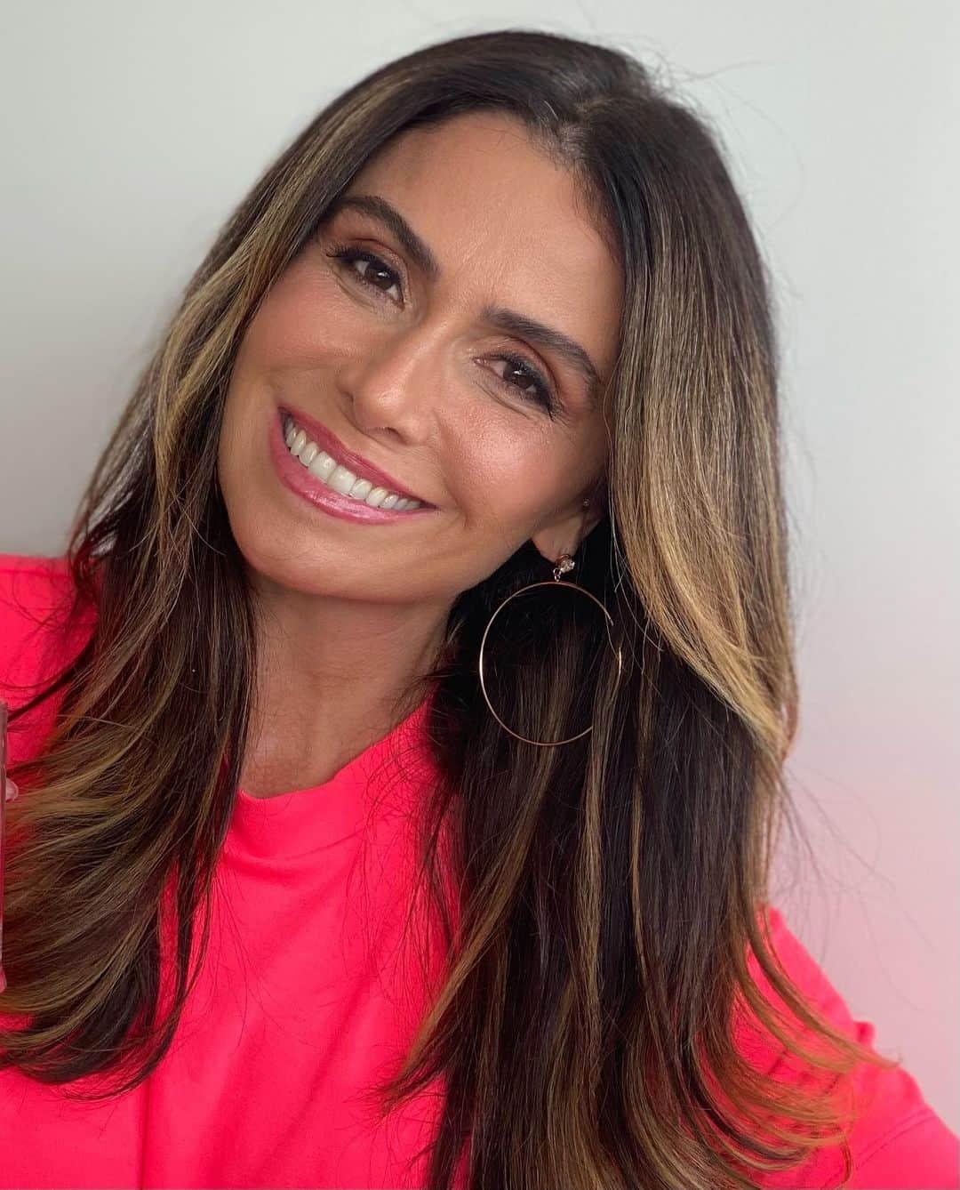 Giovanna Antonelliのインスタグラム：「Sorriso custa menos q eletricidade e dá mto mais luz!!! 🤣😜」