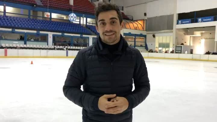 ハビエル・フェルナンデスのインスタグラム：「⛸ ¡Nuevas noticias sobre la #JFACADEMY! 🙃 En estos tiempos vuestra seguridad es lo primero y gracias a @mitsubishielectric_es las jornadas de la Academy contarán con un ambiente seguro! 💪🏼 ¡Muy atentos porque pronto sacaremos nuevas fechas y ciudades...! 🗓」