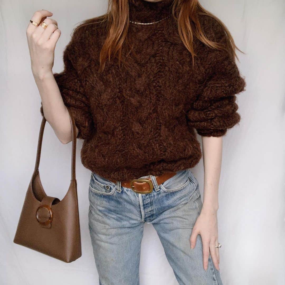 ジェーン・アルドリッジのインスタグラム：「Hot cocoa vibes with cutest @imago_a bag 🐻🐻🐻」