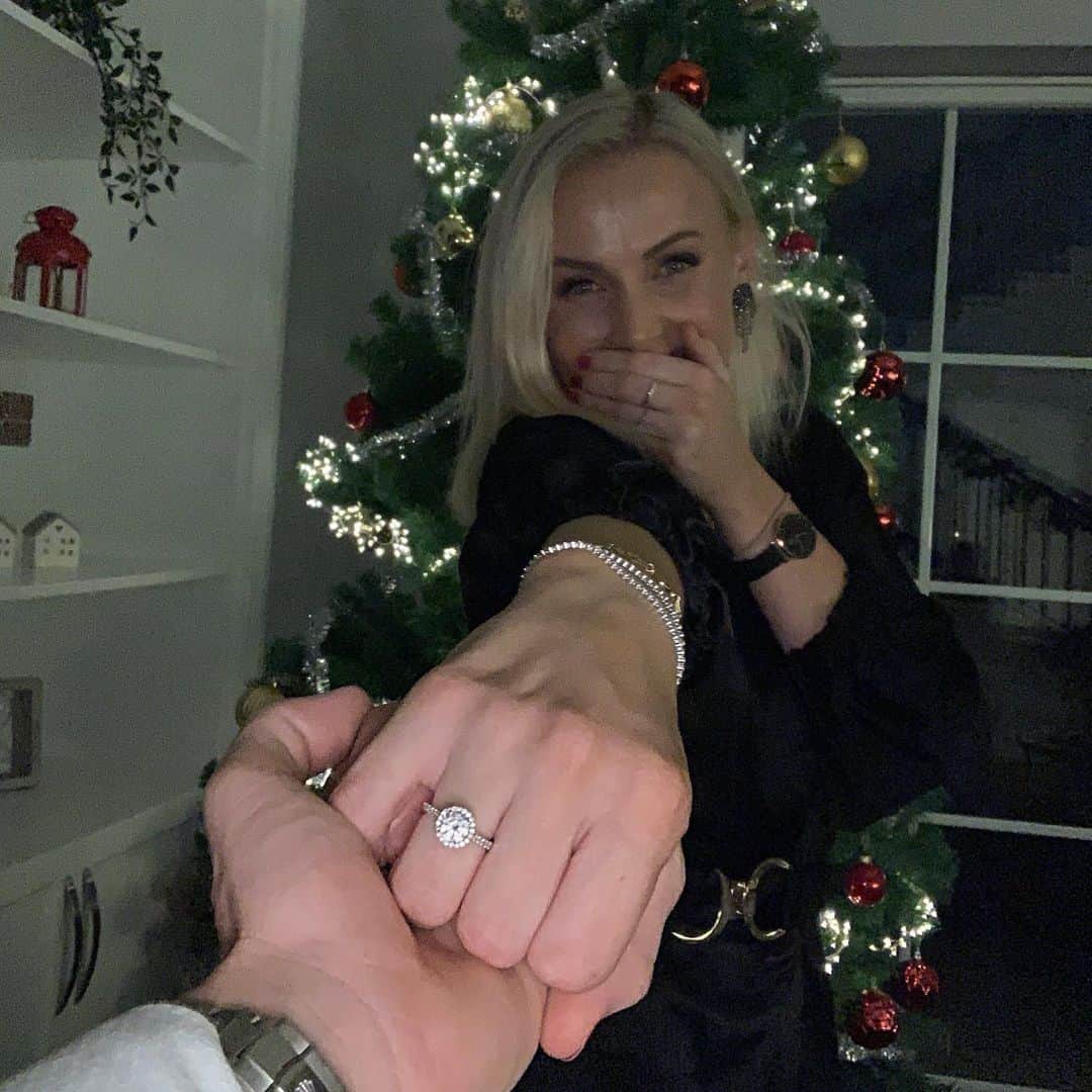 マルティン･リネスのインスタグラム：「YES!!❤️」