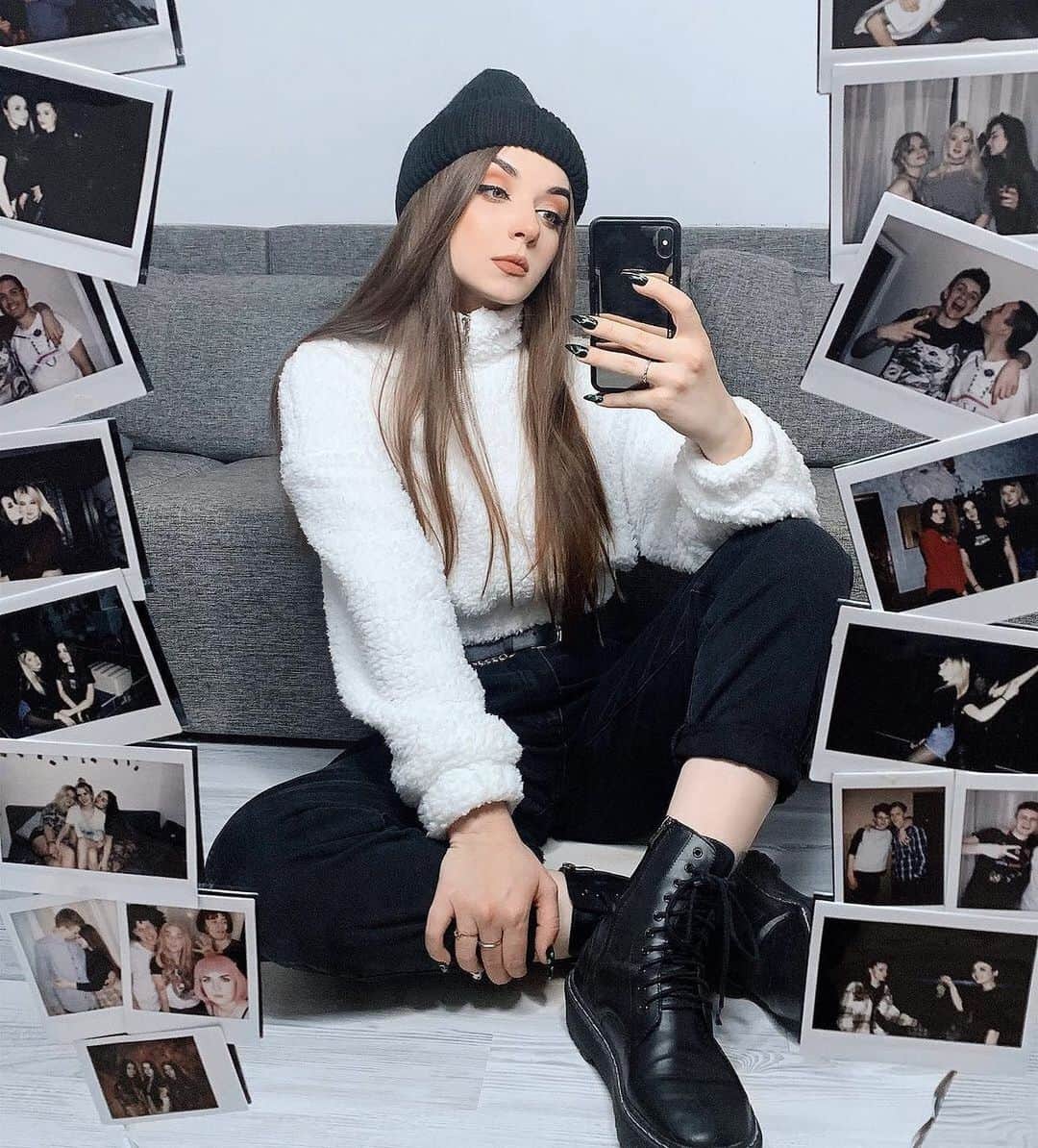 SHEINさんのインスタグラム写真 - (SHEINInstagram)「Winter #ootds should always be two things: comfy & cute! ✨  @kalofey  Shop Item #: 1734494  #SHEINgals #SHEINstyle #SHEINfw2020 #sweatshirt」12月17日 3時01分 - sheinofficial