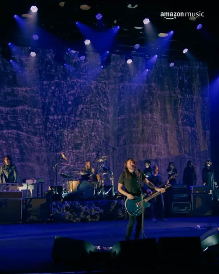 フー・ファイターズのインスタグラム：「In case you missed it last night, you can still catch Foo Fighters' set for @amazonmusic #holidayplays including the new song “Shame Shame" from their upcoming album 'Medicine At Midnight.'   Watch the full set now on Prime Video or on @twitch at link in bio.」
