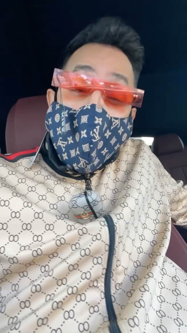 Anwar Jibawiのインスタグラム：「Tag a friend who does this...」