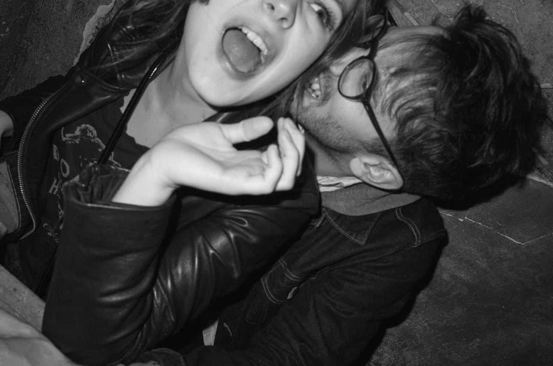 ヘイレイ・オランティアのインスタグラム：「2 years with this human being! This amazing, hilarious, kind hearted, generous, talented and beautiful human being!! I am so thankful I get to laugh with you every single day. There is no other love like it 💜 I cannot wait till you come home and I get to look over at you on the couch as we watch tv and eat our dinner and see you with your favorite pair of chopsticks😂 you’re my favorite and I love you endlessly! Happy Anniversary!」