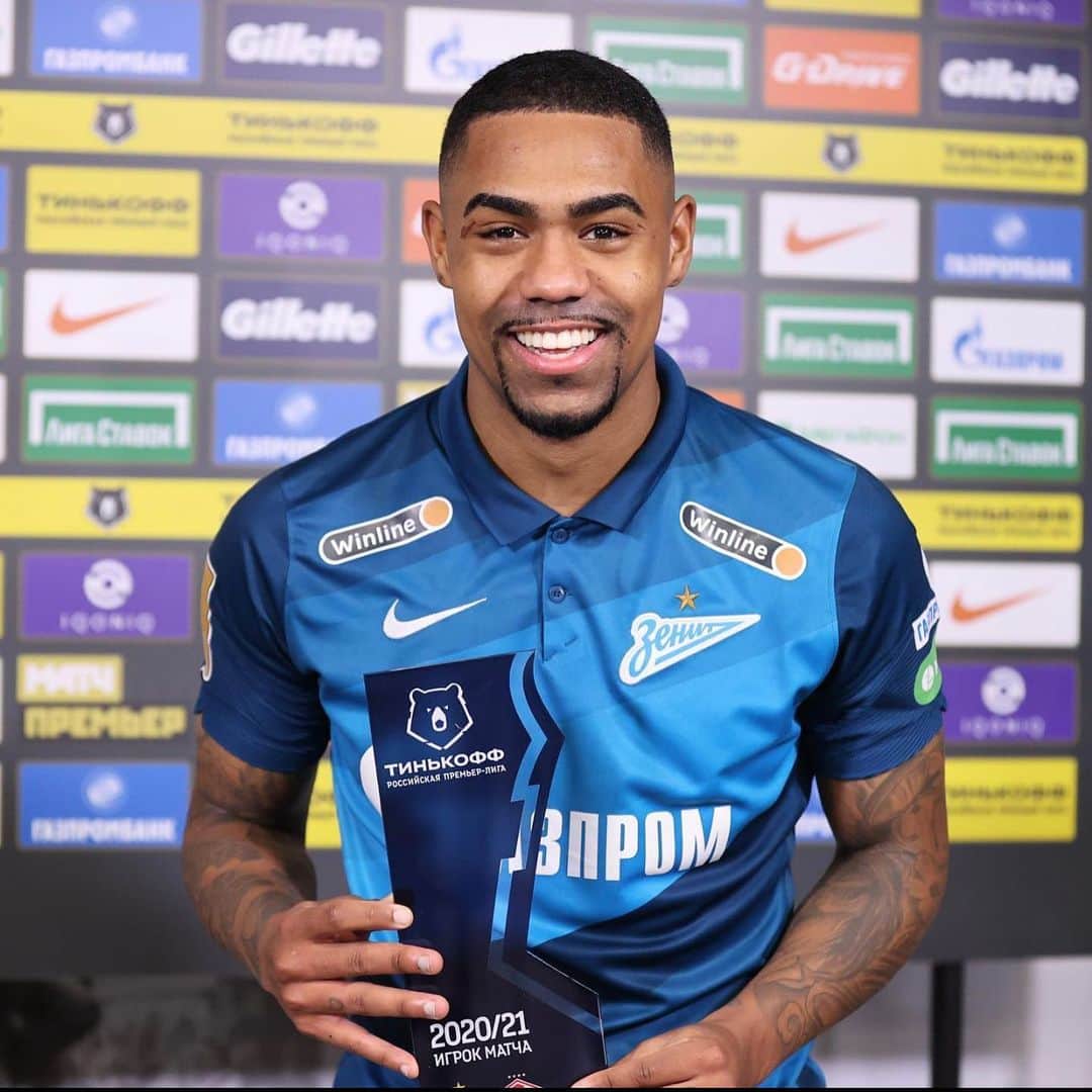 マウコム・フィリペ・シウヴァ・デ・オリヴェイラのインスタグラム：「Estão todos de parabéns 🎉🎉🎉 grande vitória +3 💪🏾💪🏾💪🏾 #DavaiZenit💙🤍」