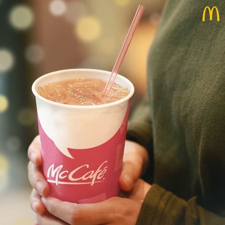 McDonald's Philippinesのインスタグラム：「Have yourself a brew-tiful Christmas! Treat yourself to a cup of McCafé Iced Coffee after work today. Available in Original, Vanilla, and Chocolate. Just go to your nearest McDonald’s and order via Dine-In, Drive-Thru, Take Out, Dessert Centers, or Pick-Up. You can also get it via McDelivery.」
