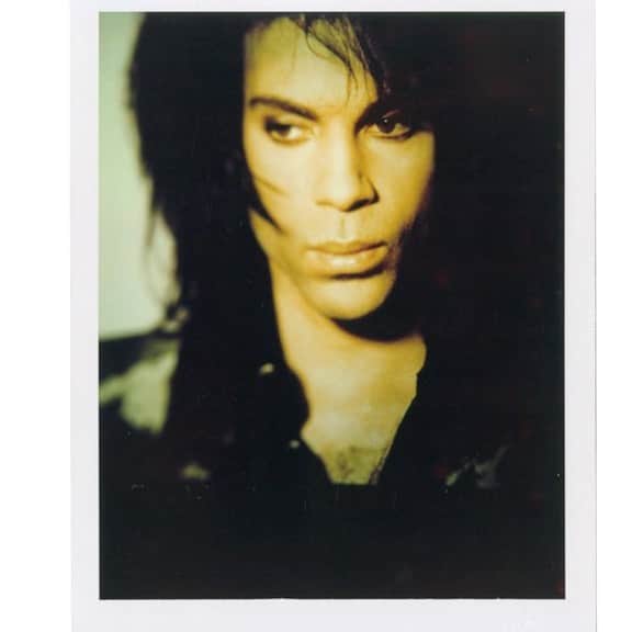 スティーヴン・クラインさんのインスタグラム写真 - (スティーヴン・クラインInstagram)「Prince was the first musician  I photographed. I convinced him to do it, promising he would be first man to be on the Cover of British Vogue. That’s how I saw it, however magazines were not ready a that time to open their boundaries. One of the most talented and shy performers..... The Artist Formally Known as Prince 🤴original Polaroid link/ in bio #SHOTBYKLEIN For Sale @prince」12月17日 15時34分 - stevenkleinstudio