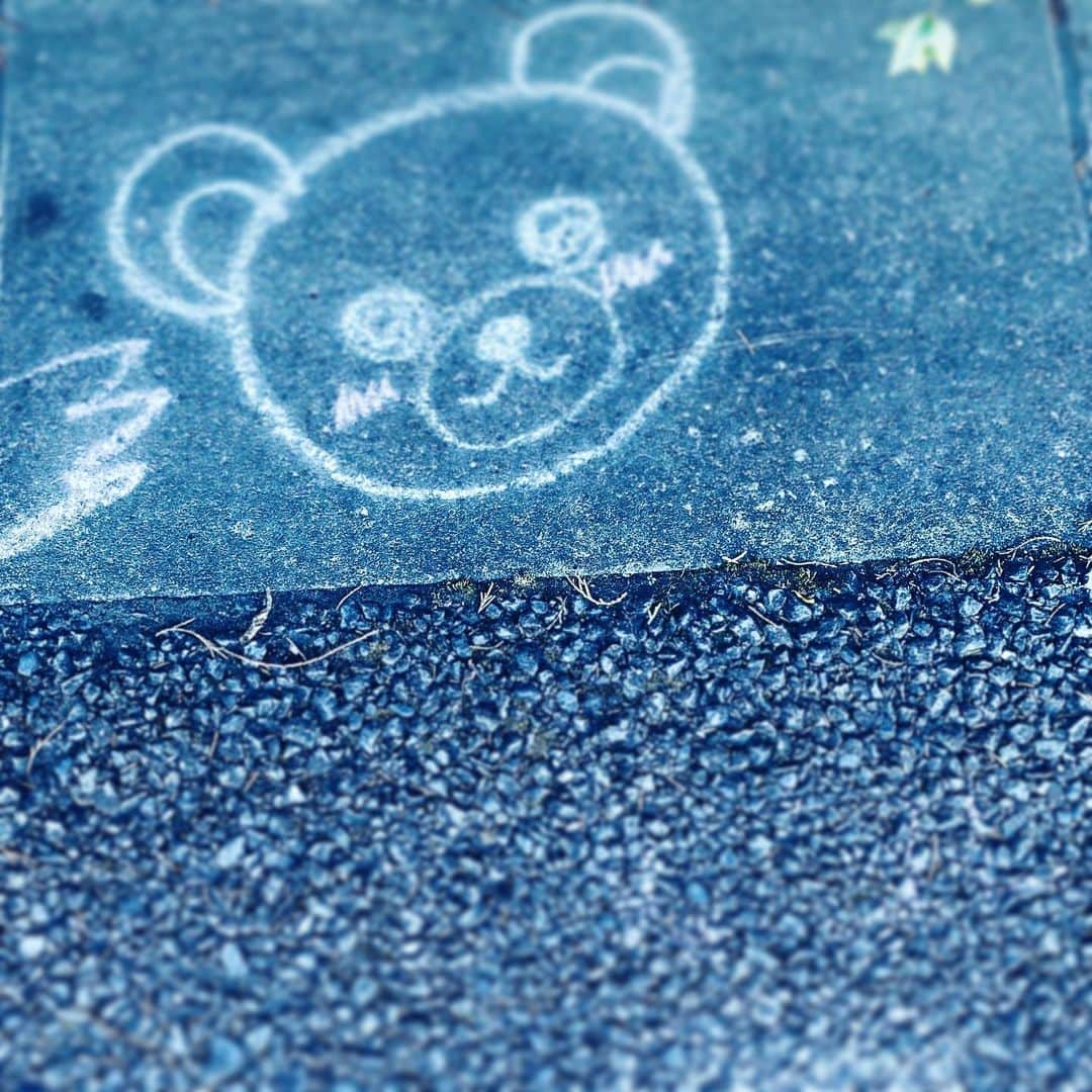 のインスタグラム：「#street #drawing #bear #hope #good」