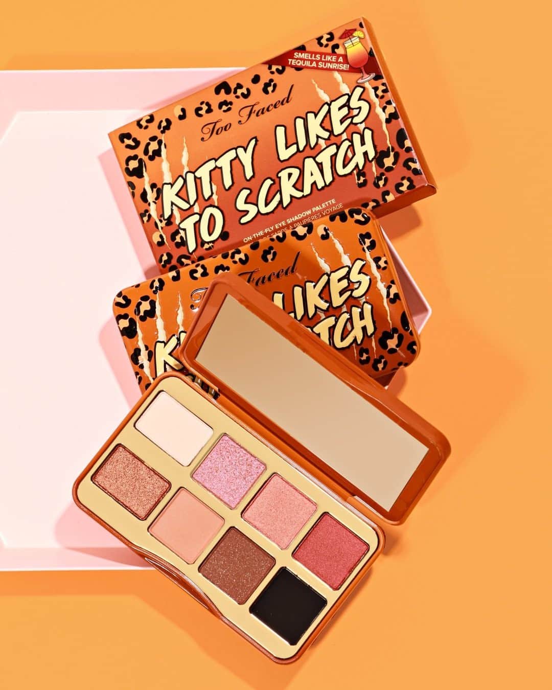 Too Facedのインスタグラム：「ME-WOW 😻 Our feline-inspired Kitty Likes To Scratch Mini Palette is packed with purrrfect neutrals that are so naturally sexy & smell like a tequila sunrise! 🍹#toofaced」