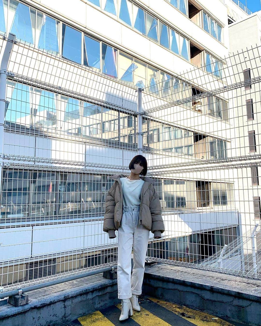森摩耶さんのインスタグラム写真 - (森摩耶Instagram)「寒いのでダウンをおろした⛄️ 服は今年買ったものはないけどタグ付けしとくね⛸」12月17日 16時30分 - maya_mori