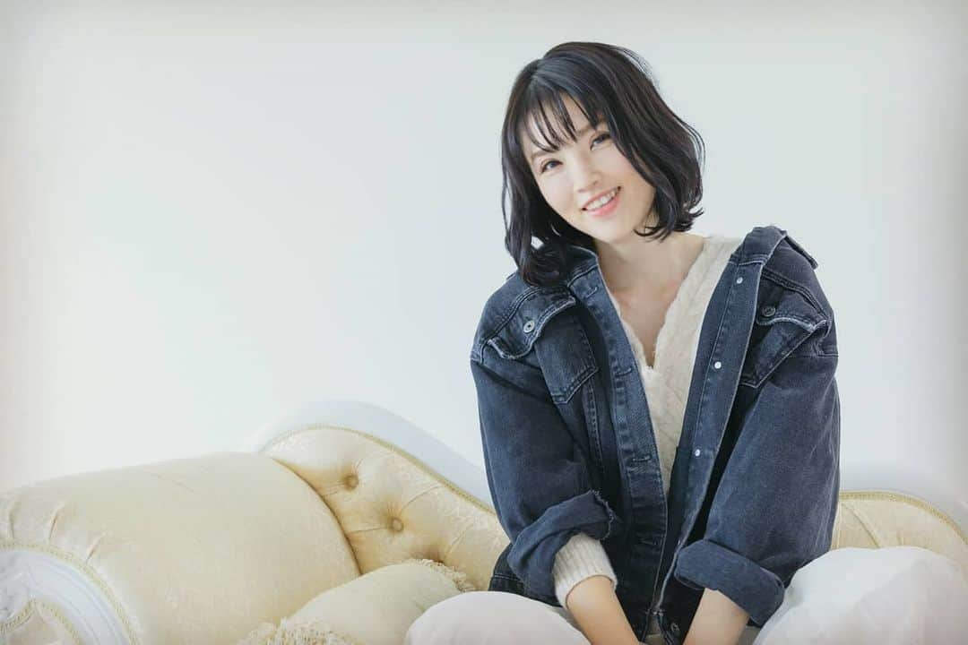三宅裕子さんのインスタグラム写真 - (三宅裕子Instagram)「急に寒くなったー⛄💦 寒いとすぐ耳が痛くなってしまう。。  今日も笑顔いっぱいの1日になりますように！  #撮影 #Shooting #Tokyomodel #Japanesemodel #コンポジ #三宅裕子」12月17日 12時40分 - yuko_miyake