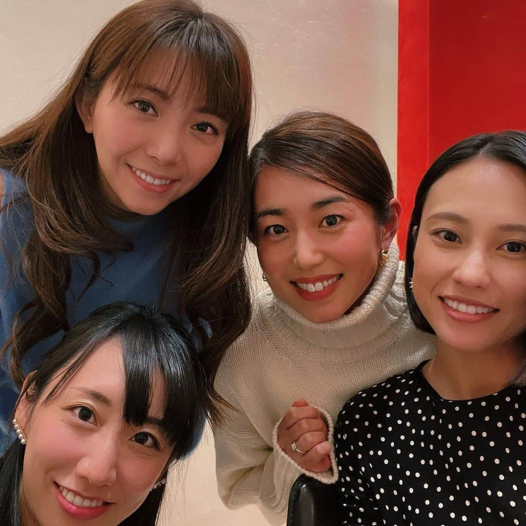 前田早穂のインスタグラム：「またまたある日、、、 名古屋女子アナ'sでお祝い🥂 #安定のメンバー #地雷無し #好きな事言い合える」