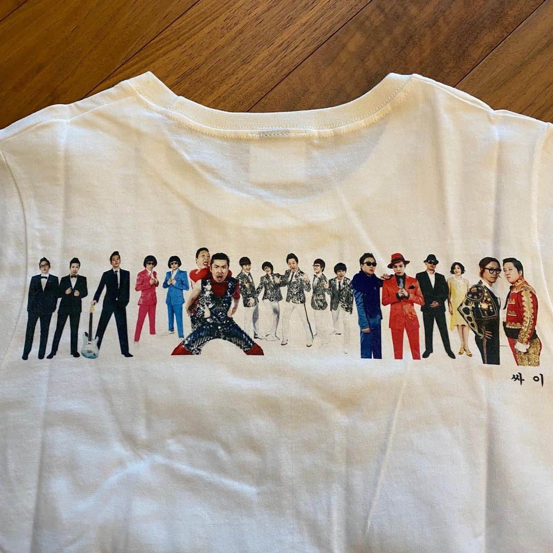 PSYさんのインスタグラム写真 - (PSYInstagram)「#유물발견  #무도 #서해안고속도로가요제  #철ththㅏ #흔들어주세요」12月17日 13時04分 - 42psy42