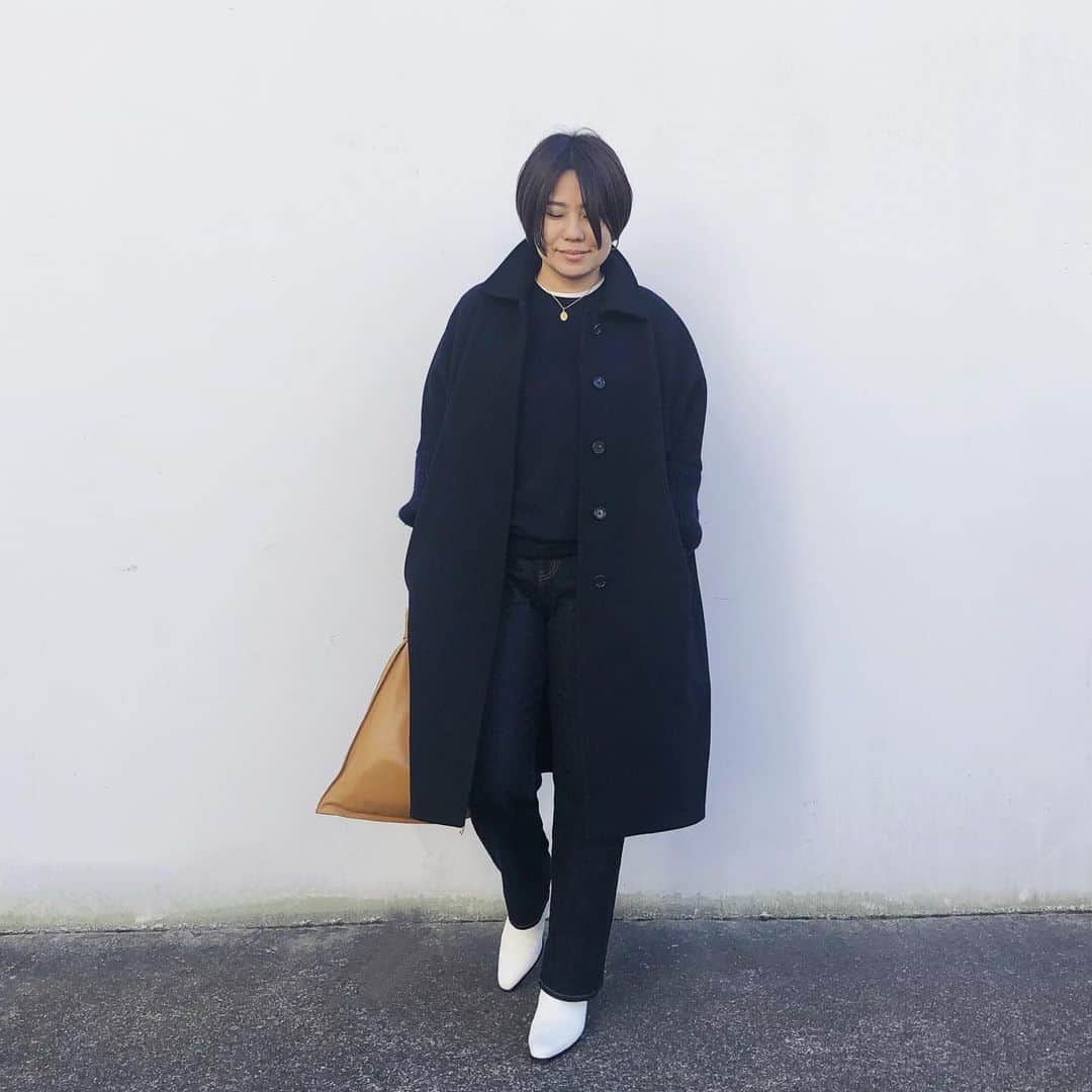 望月律子さんのインスタグラム写真 - (望月律子Instagram)「ネイビー❤︎ ネイビー重ねました。 #navy #レイヤード #シンプルをかっこよく着たい #永遠のテーマ」12月17日 13時09分 - ritsukomochizuki