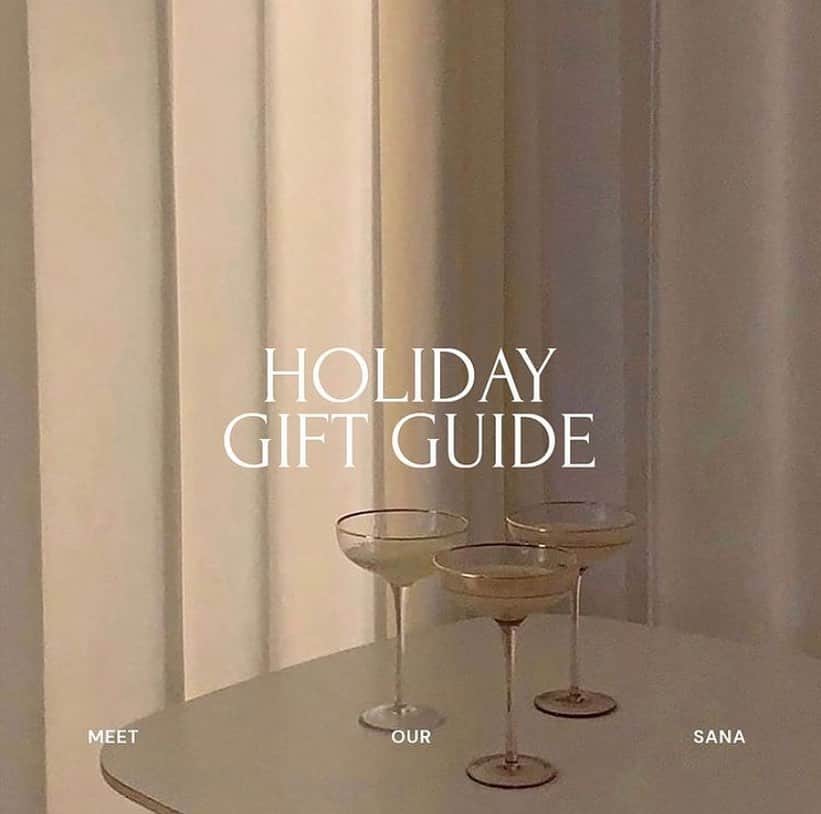 FRENCH GIRLのインスタグラム：「Luxurious bath + body care, as featured in @sanaskinstudio’s holiday gift guide ✨   Soak away the stresses of 2020 in a relaxing bath accented by gorgeous, soothing products that ease the mind, body, and spirit. 🤍  Get these luxurious gifts (and more!) for 25% OFF with code HOLIDAYFLASH — sale ends tomorrow! 💫  Photo by @sanaskinstudio 🕊」