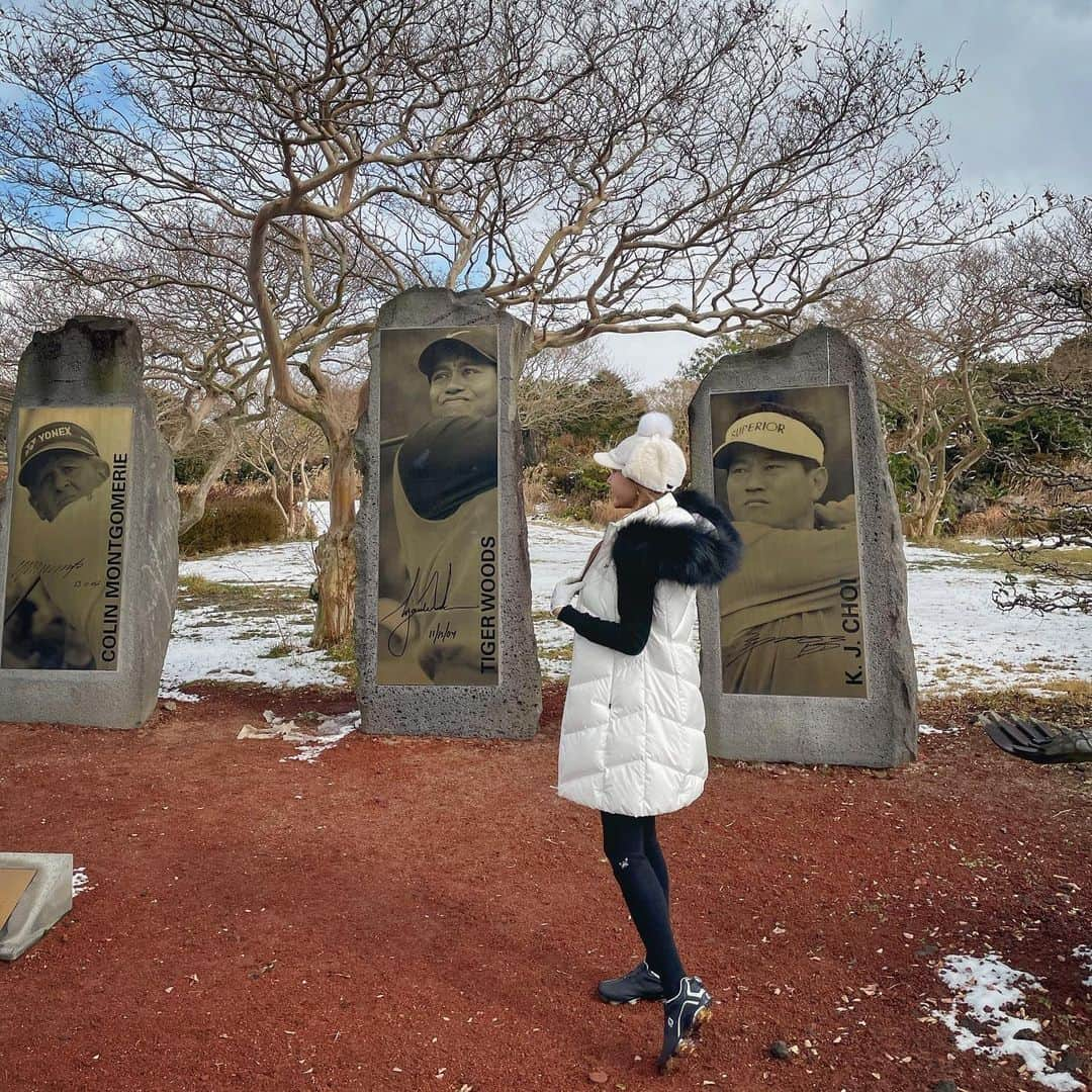 ハン・ジウンさんのインスタグラム写真 - (ハン・ジウンInstagram)「- 봄🍃여름🌞가을🍁겨울☃️ 너때뮨에 너무너무너무 햄보쿠웅🧡🧡🧡 - - #스릭슨 #스릭슨골프웨어」12月17日 13時21分 - jieun_han