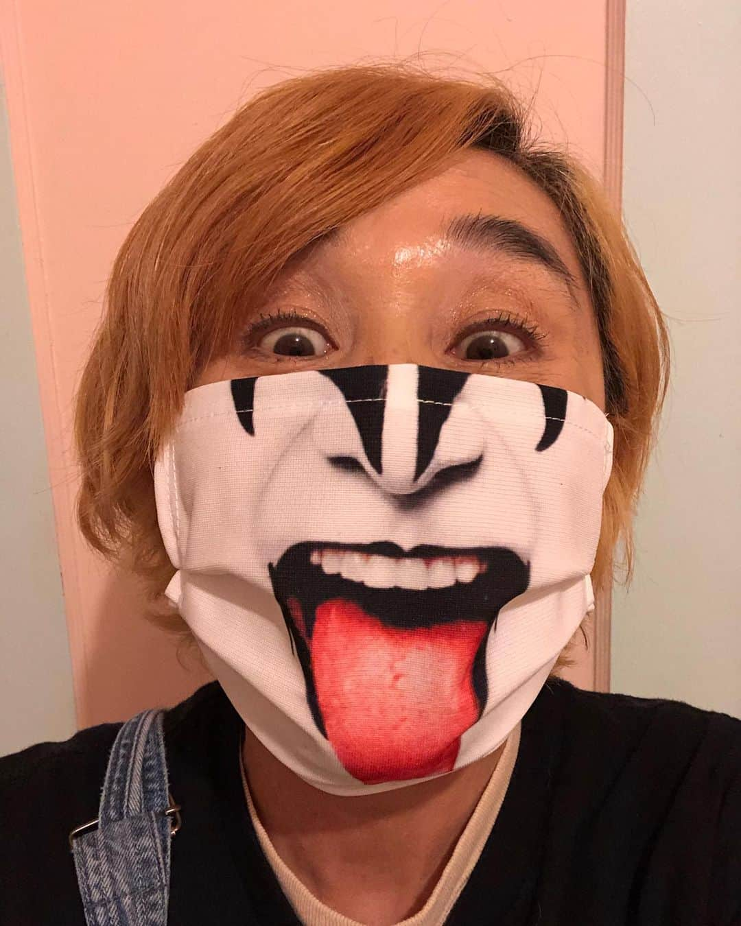 野沢直子さんのインスタグラム写真 - (野沢直子Instagram)「ジーンシモンズマスク🤣🤣 #kiss#genesimmons #fuckcovid19」12月17日 13時55分 - naoko.nozawa