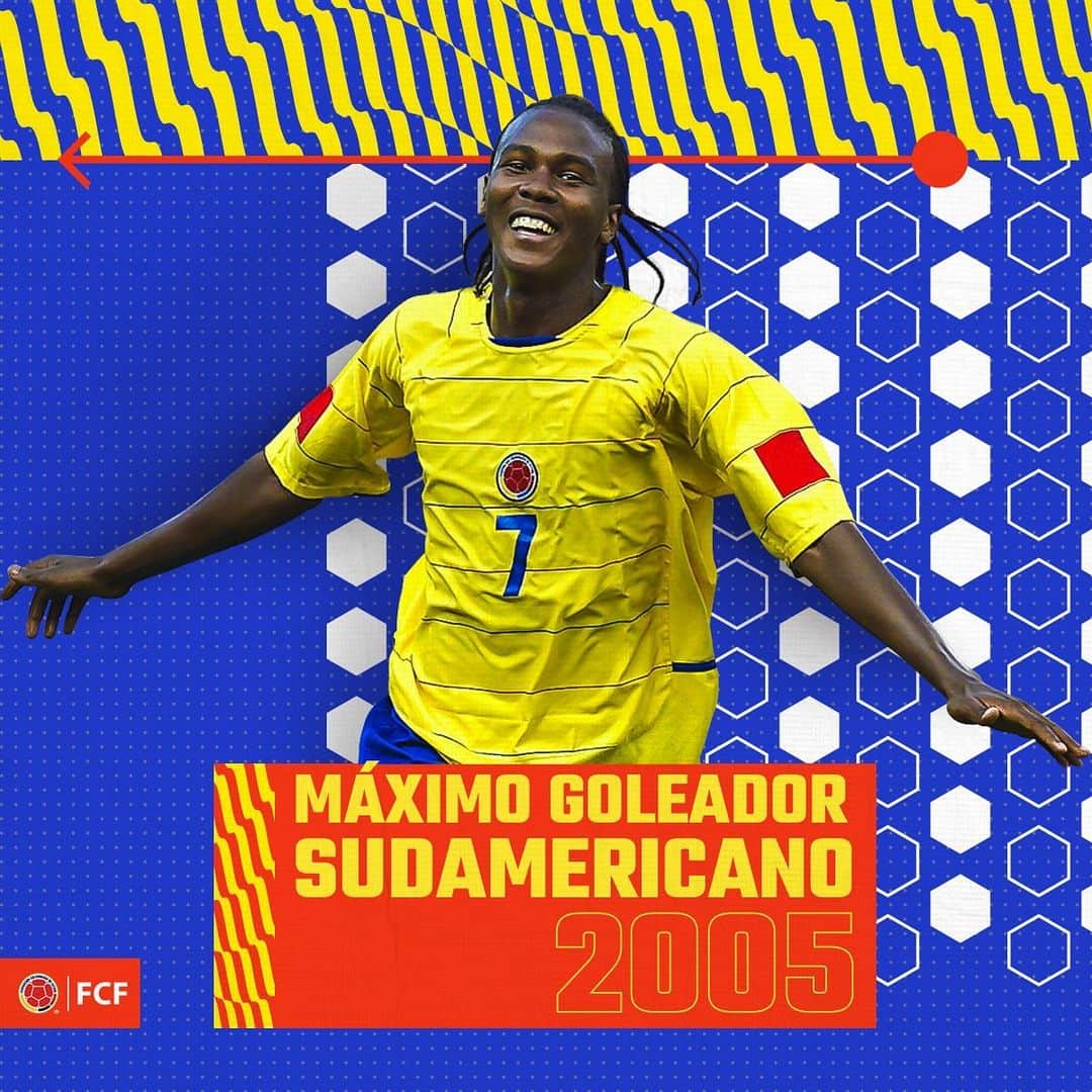 サッカー コロンビア代表チームのインスタグラム：「#TBT  Hoy recordamos la gran actuación de Hugo Rodallega en el Sudamericano Sub 20 2005, donde se coronó como máximo anotador con 11 goles ⚽️🥅  #VamosColombia 🇨🇴」