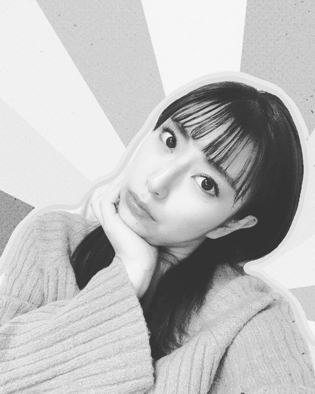 藤井香愛さんのインスタグラム写真 - (藤井香愛Instagram)「pinkにっと🌸  #藤井香愛　#その気もないくせに #ニットコーデ #前髪カット」12月18日 0時27分 - fujii_kawai