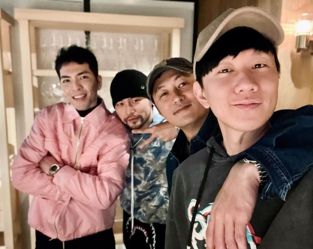 余文樂のインスタグラム：「DINNER ~」