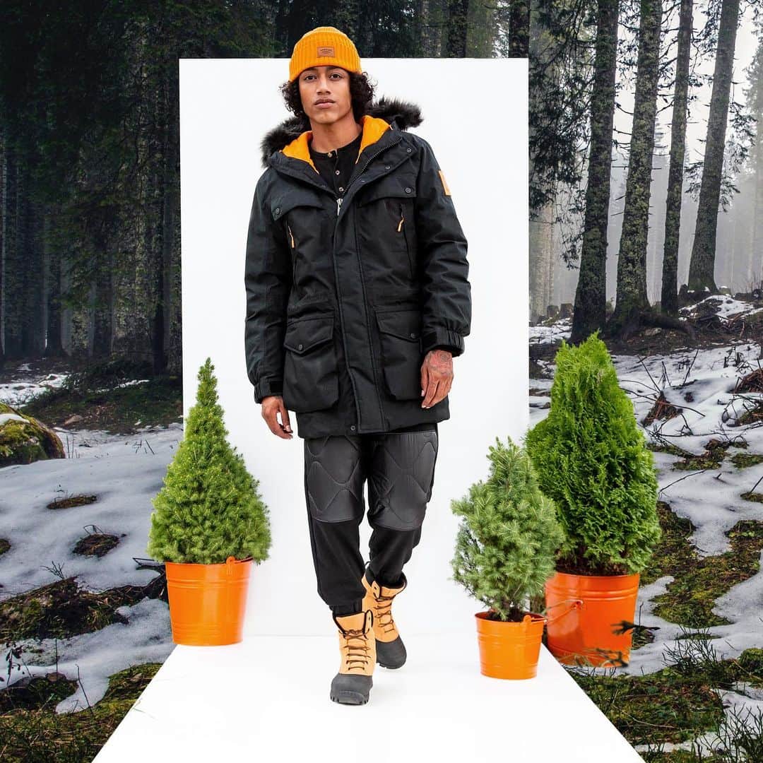 ティンバーランドさんのインスタグラム写真 - (ティンバーランドInstagram)「Stand tall in the coldest winter conditions without sacrificing style. #Timberland」12月18日 1時25分 - timberland