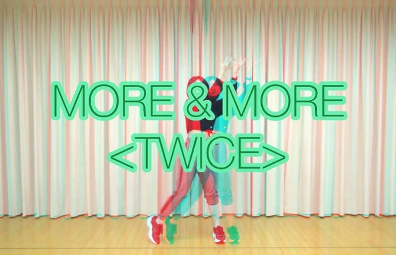 加賀楓のインスタグラム：「TWICEさんのMORE&MORE 踊らせていただきました^_^  難しかった！！！  諸事情で音ありませんm(_ _)m  #加賀楓 #モーニング娘20 #morningmusume20 #twice #dance #踊ってみた #kpop」