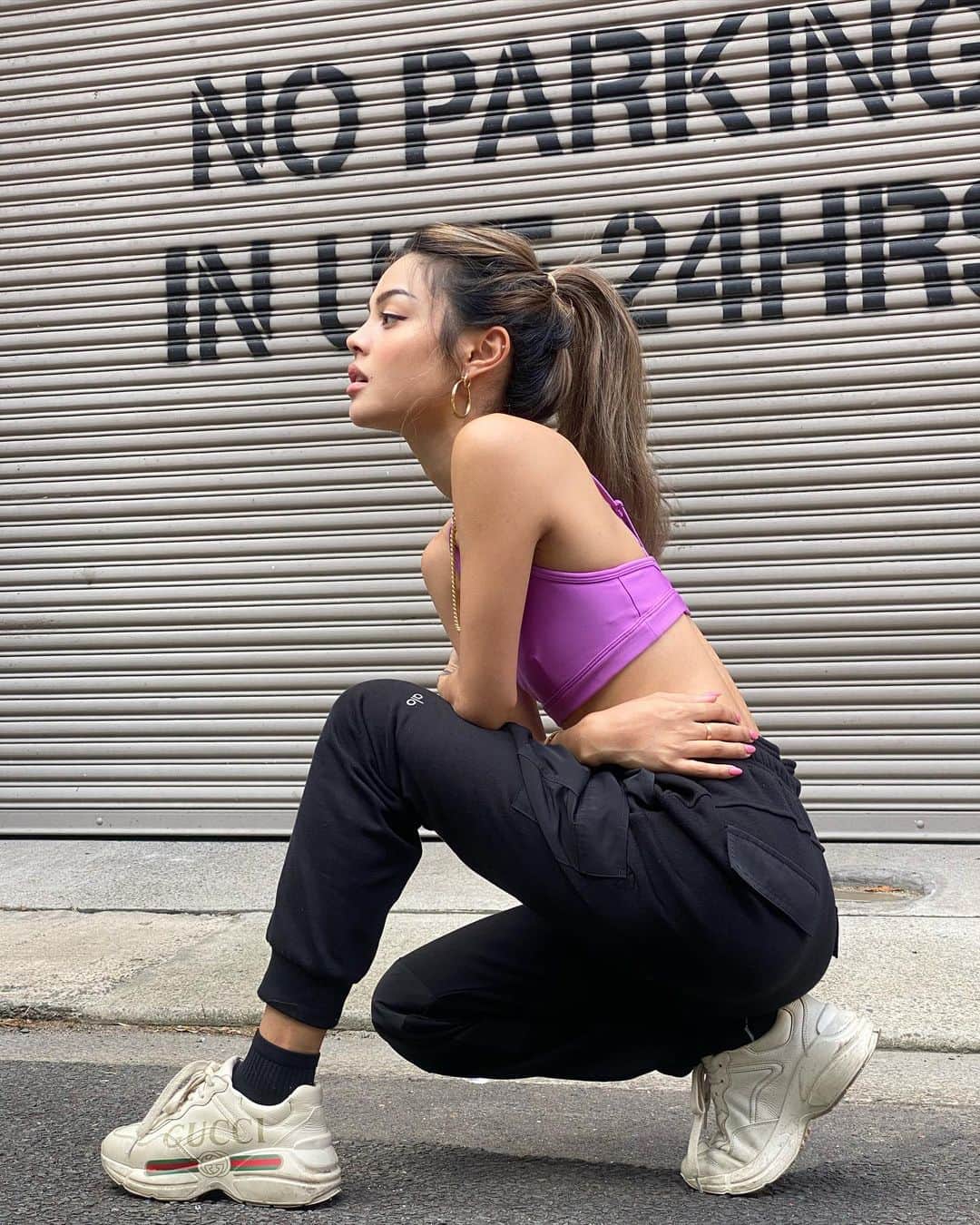 リリーマイマックのインスタグラム：「Ultra violet 💜 @alo」