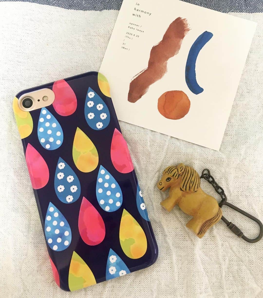 phocaseのインスタグラム：「【北欧ドロップス】﻿ ﻿ すっかり冷え込んできたこの時期にぴったりな北欧モチーフ🧸🚪🧺🎄✨﻿ ﻿ ﻿ ﻿ 取り扱っているスマホケースはiPhone、Androidたくさんの機種に対応しています💡﻿ ﻿ ﻿ LINE@のお友達になってくれた﻿ 方にはクーポンをプレゼントしています🎁﻿ @をつけてcaseplay_jamで検索してね🦢﻿  ﻿ ﻿ ﻿ ﻿ #caseplay_jam  #スマホケース #iPhone #Android #caseplayjam #iPhoneケース #アイフォンケース #手帳型ケース #androidケース #携帯ケース #スマホケース専門店 #おしゃれ雑貨 #友達募集 #スマホ」