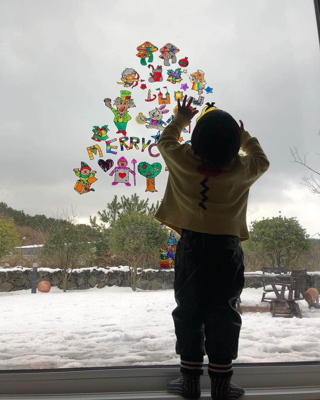 ジェアのインスタグラム：「미리메리크리스마스🎄 모두행복하자」